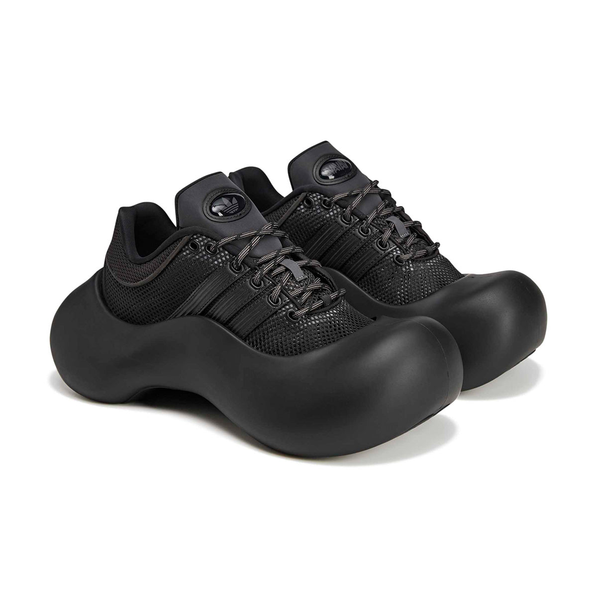 '+ AVAVAV Wmns Megaride Moonrubber 'Utlity Black'