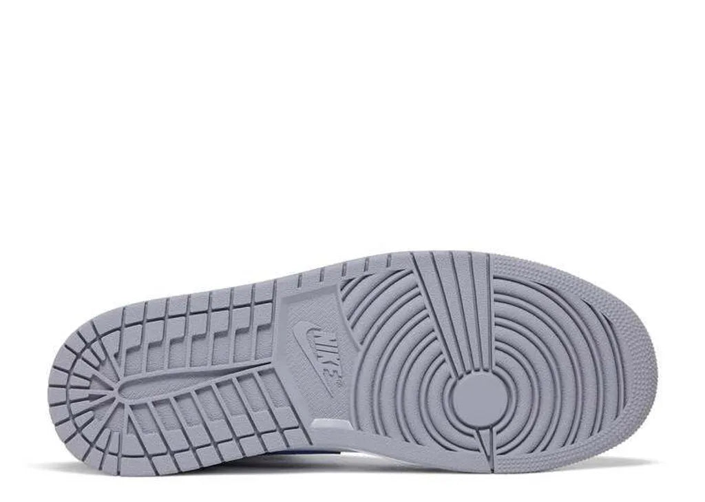 Nike Air Jordan 1 Retro High OG First in Flight Women's Shoes